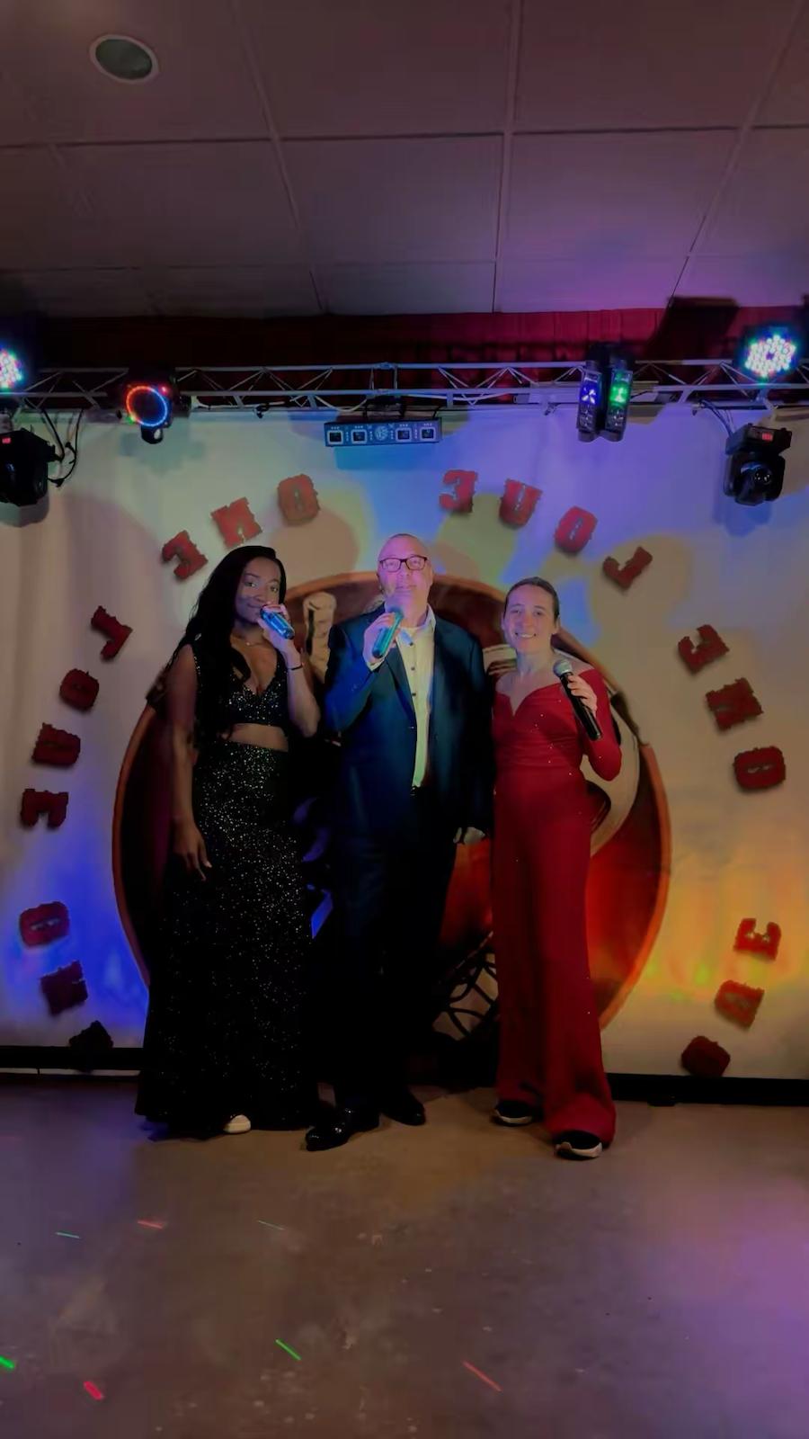 Foto 4 Grupo One Love